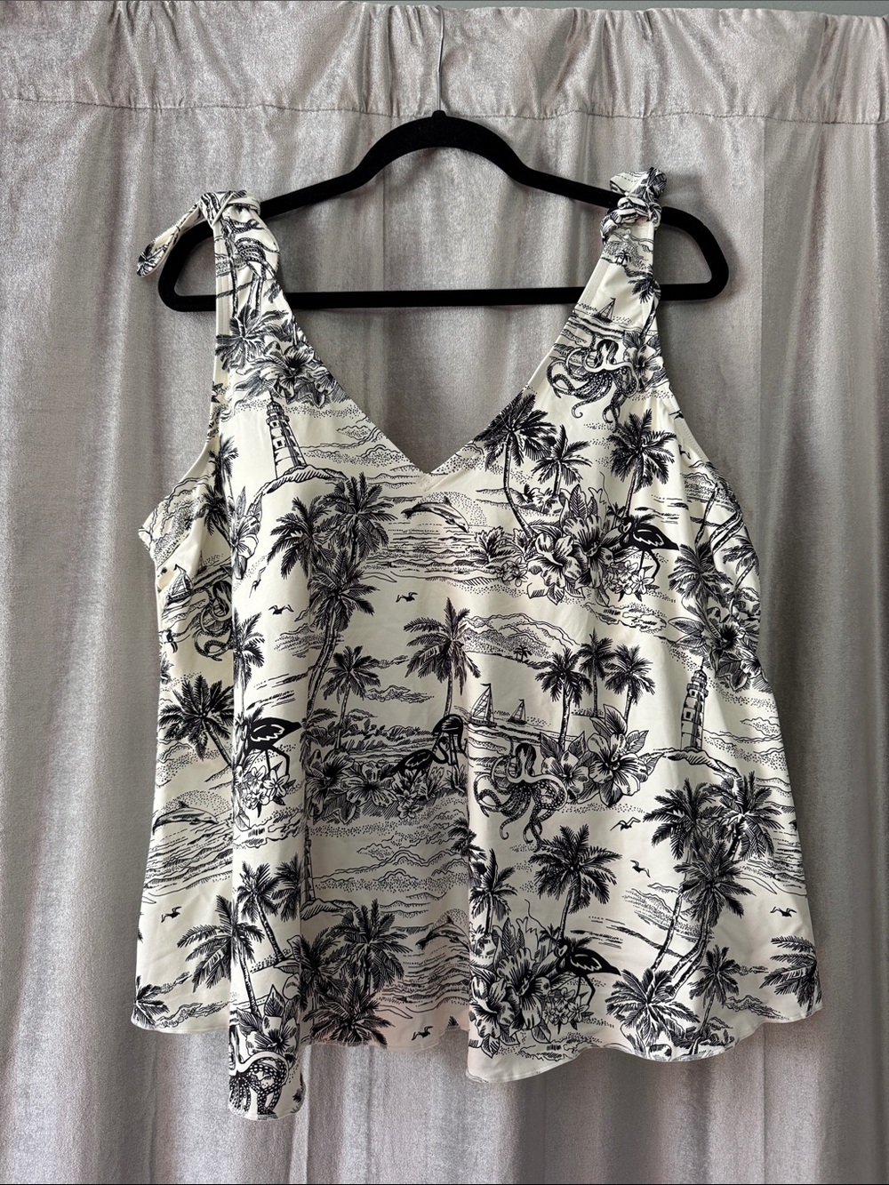 Women's Black Tropical Print V-Neck tankini on Cream